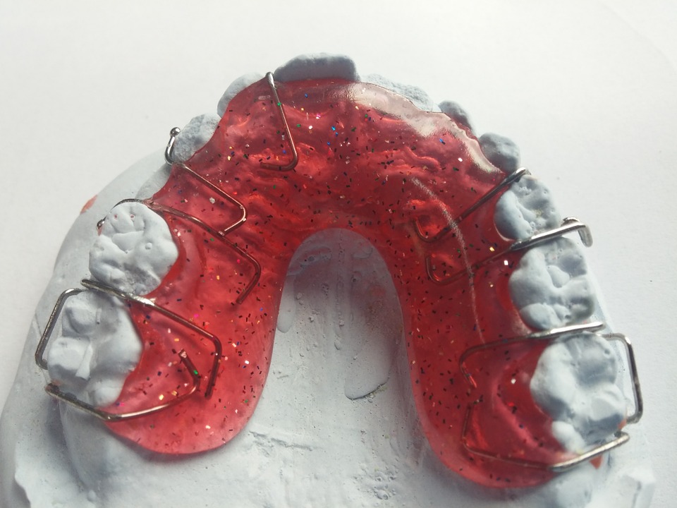 How To Correct Crowding with Invisalign?